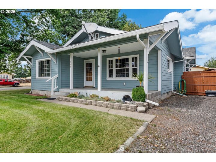 Property Photo:  701 Z Ave  OR 97850 