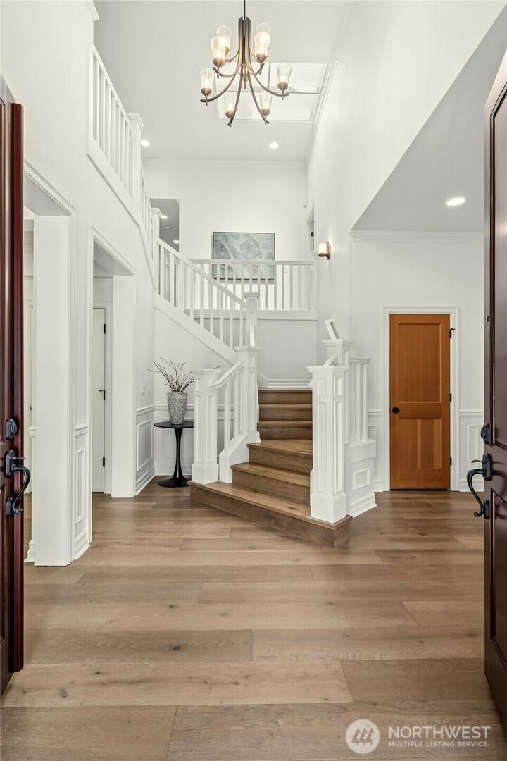 Property Photo: 16048 SE 45th Place WA 98006