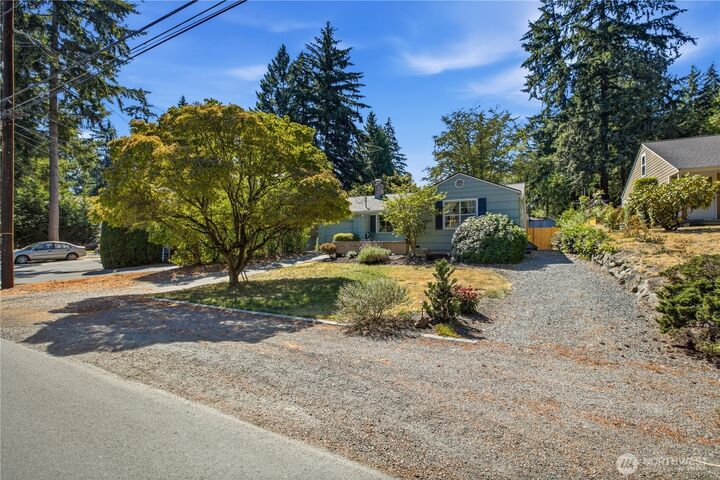 Property Photo:  13041  25th Avenue NE  WA 98125 