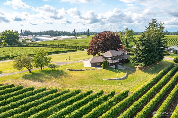 Property Photo:  1133 E Pole Road  WA 98247 