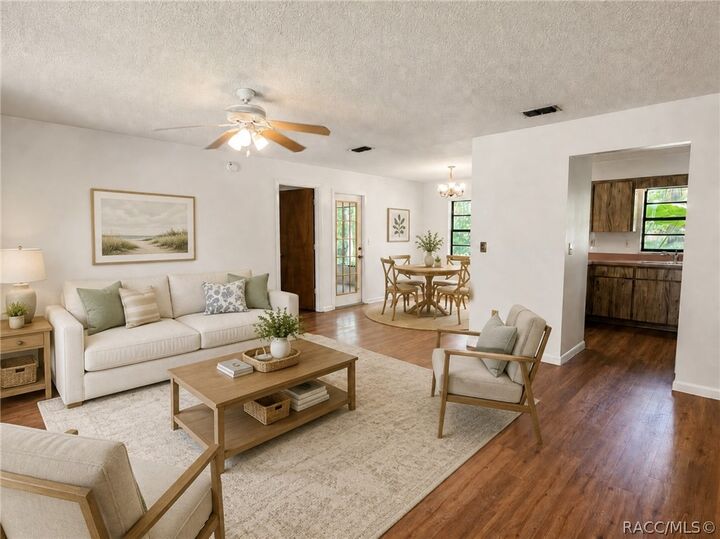 Property Photo:  3565 E Perry Street  FL 34453 