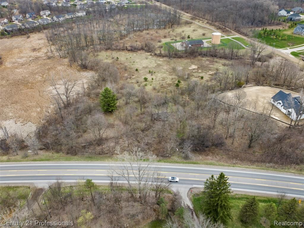 Property Photo: 00 Old Rochester Rd MI 48363