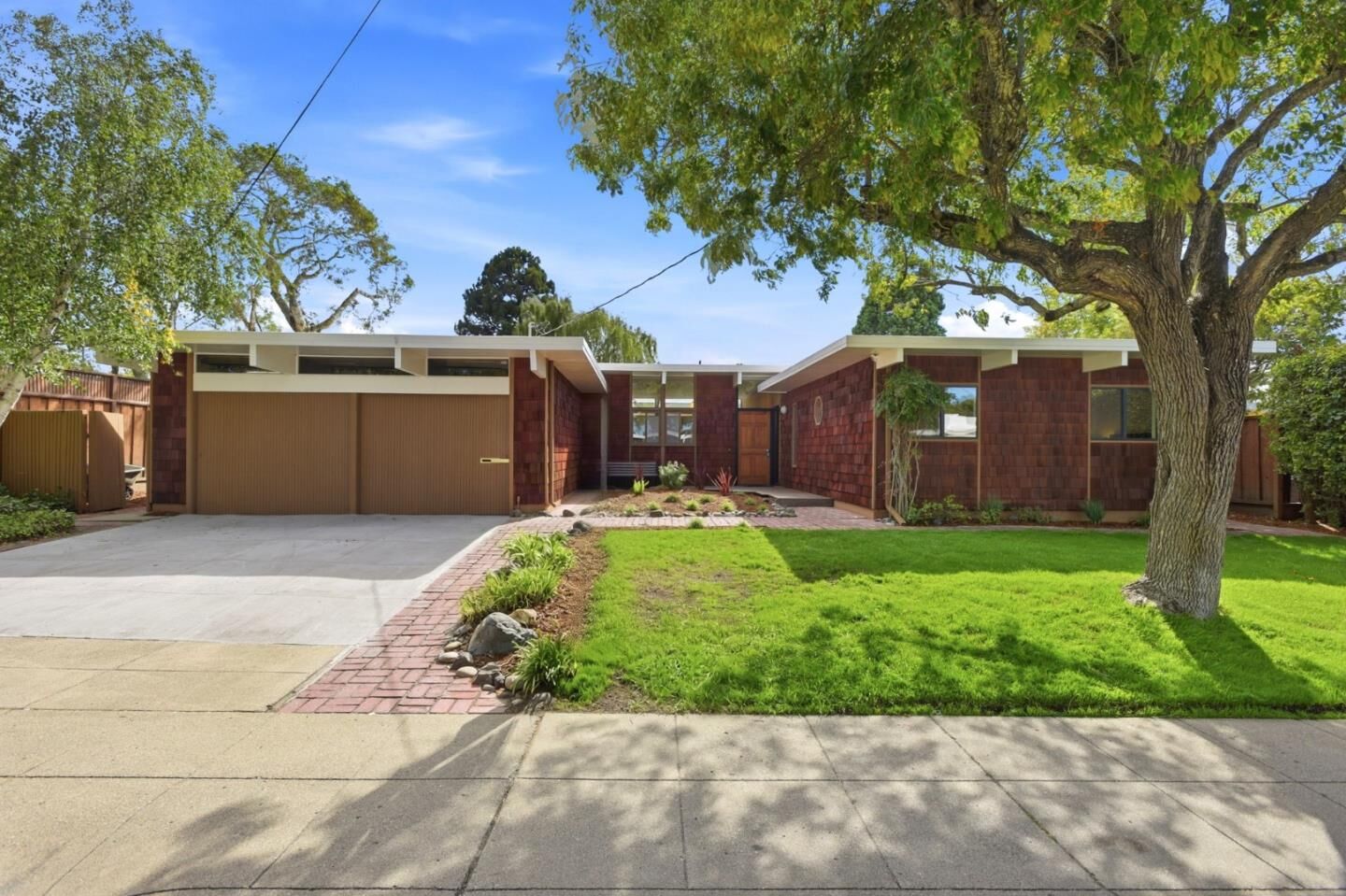 Property Photo: 1708 Monticello Road CA 94402