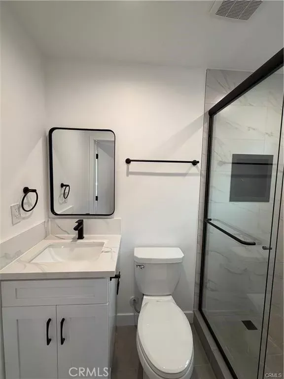 Property Photo:  14165 Erwin Street A  CA 91401 