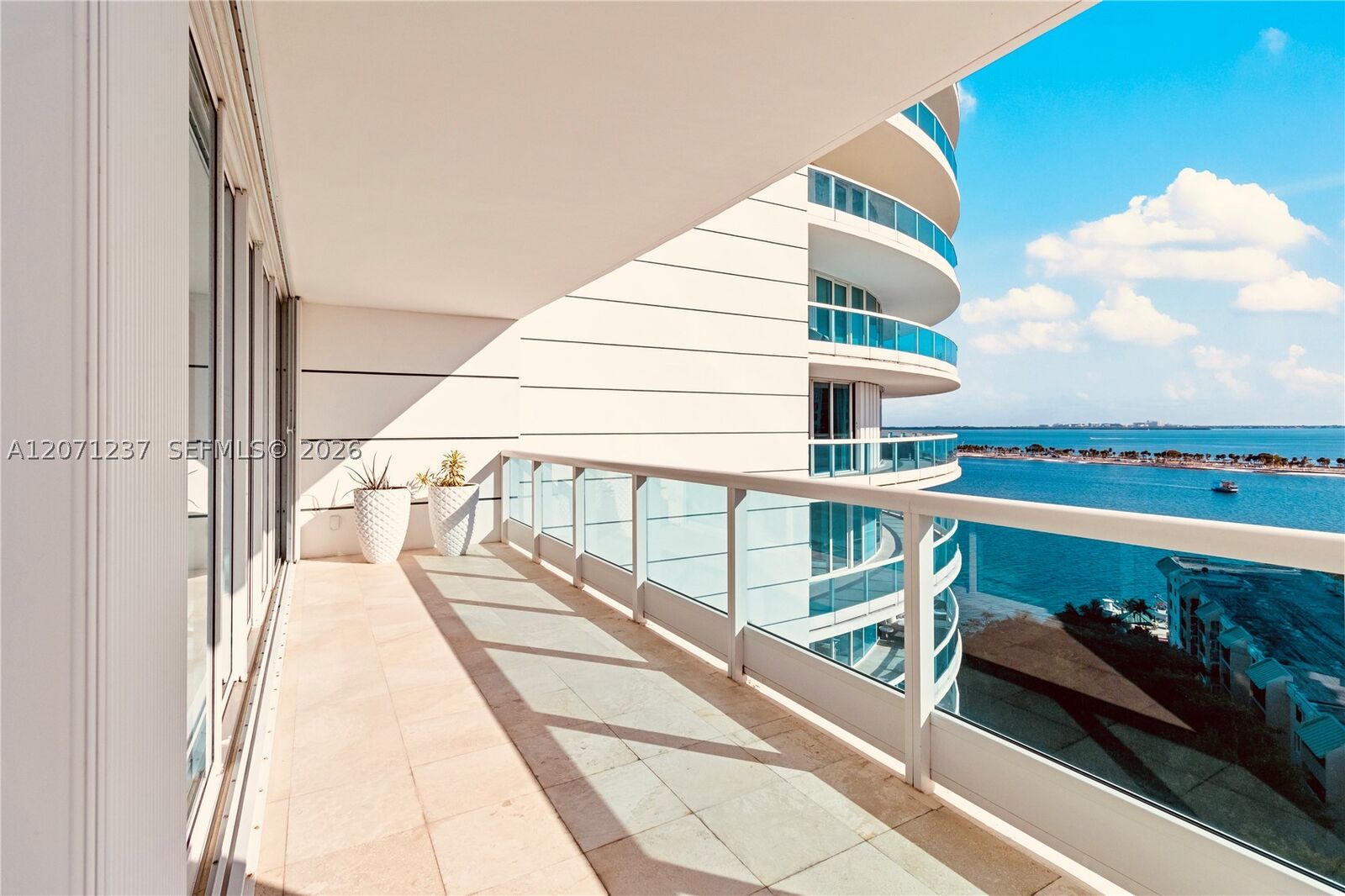 Property Photo:  2127 Brickell Ave 1505  FL 33129 