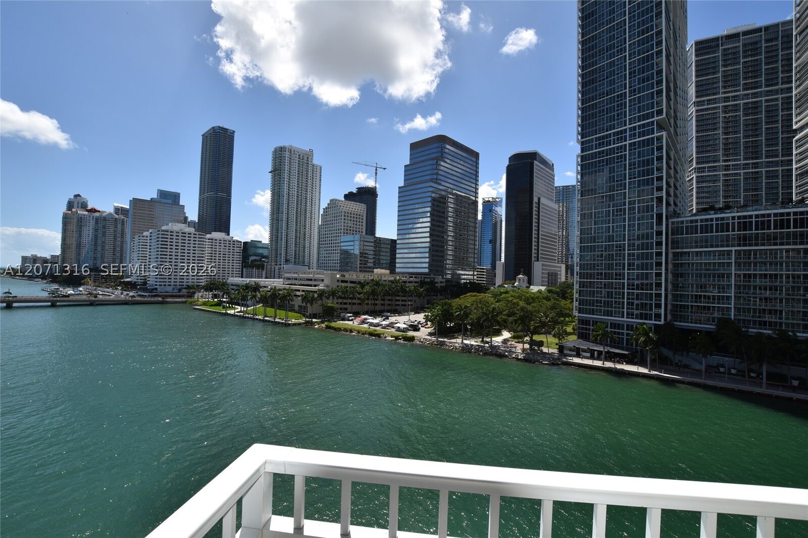 Property Photo:  801 Brickell Key Blvd 701  FL 33131 