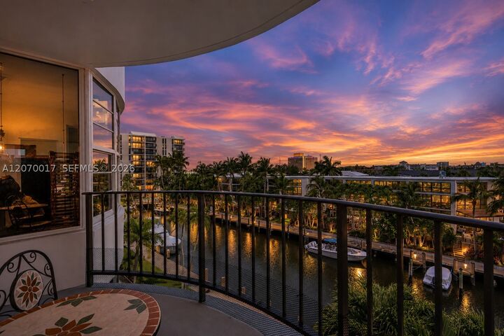 Property Photo:  3051 NE 48th St 406  FL 33308 