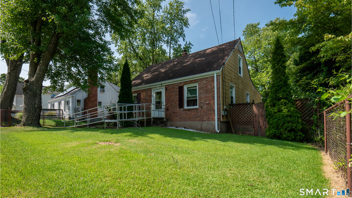Property Photo: 40 Packard Street CT 06040