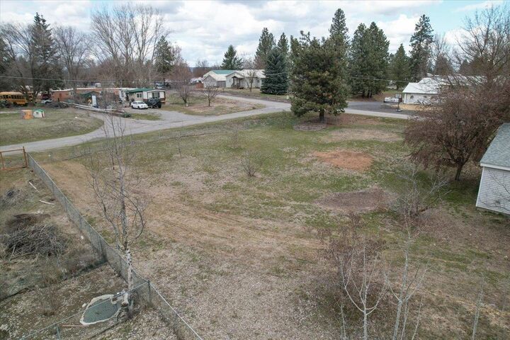Property Photo:  117xx N Sheridan St  WA 99021 