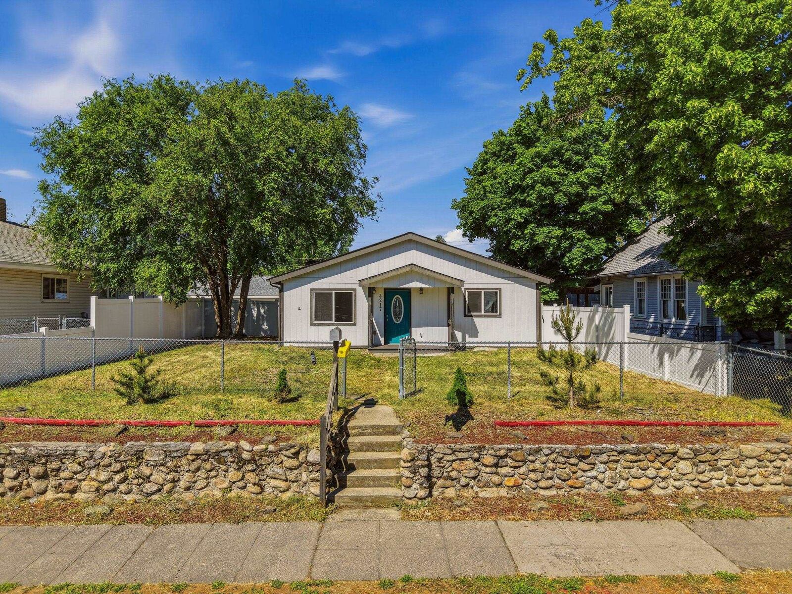 Property Photo: 4217 N Madison St WA 99205