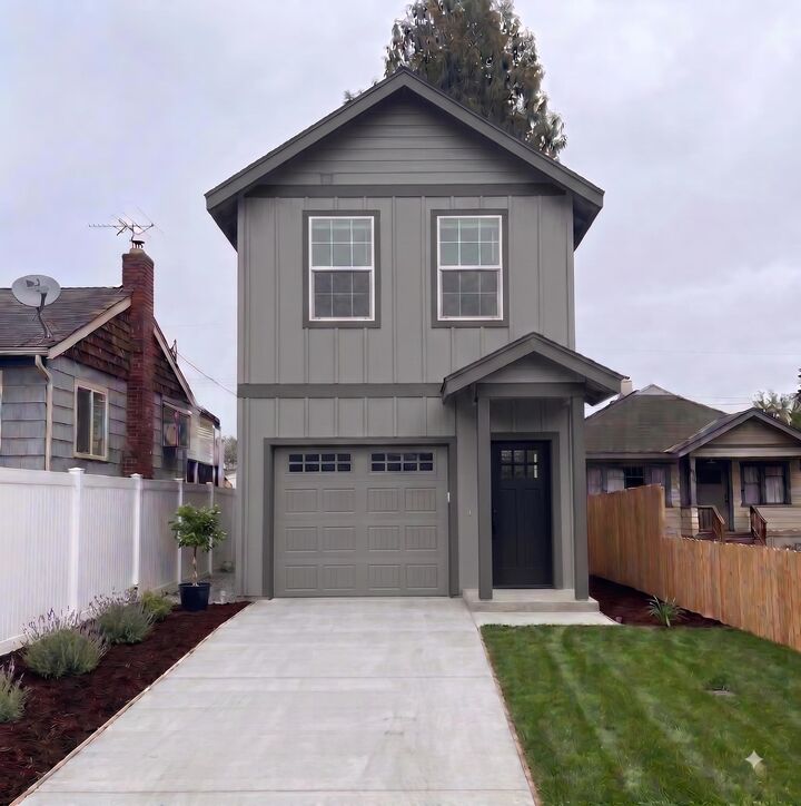 Property Photo:  6108 N Stevens St  WA 99205 