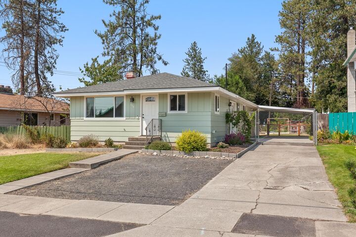 Property Photo: 4318 W Queen Ave WA 99205