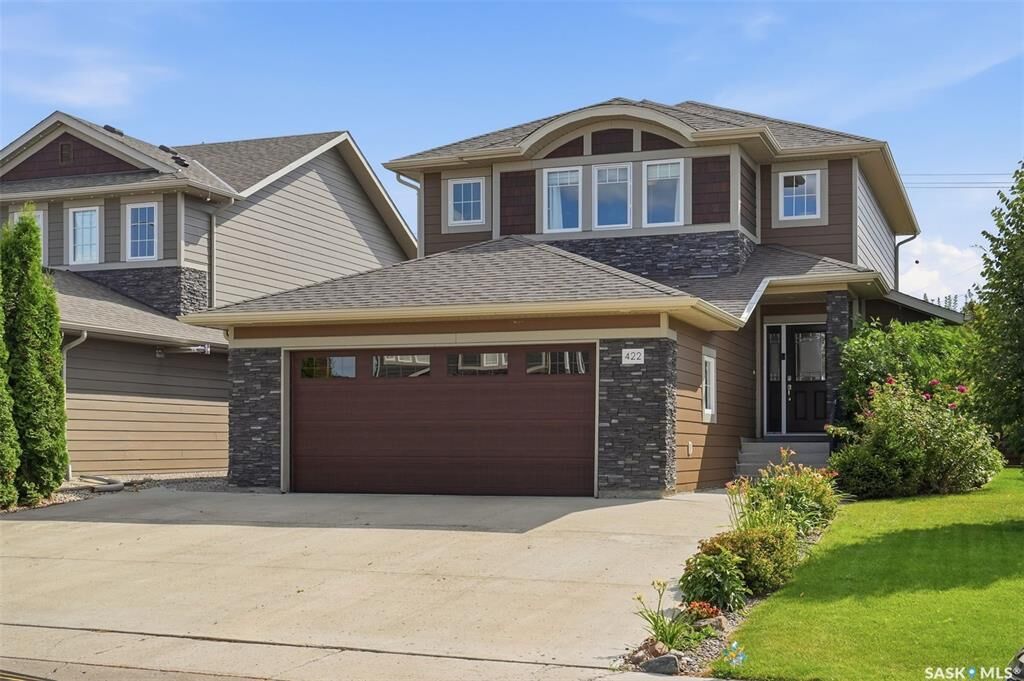 Property Photo:  422 Pichler Crescent  SK S7V 0G3 