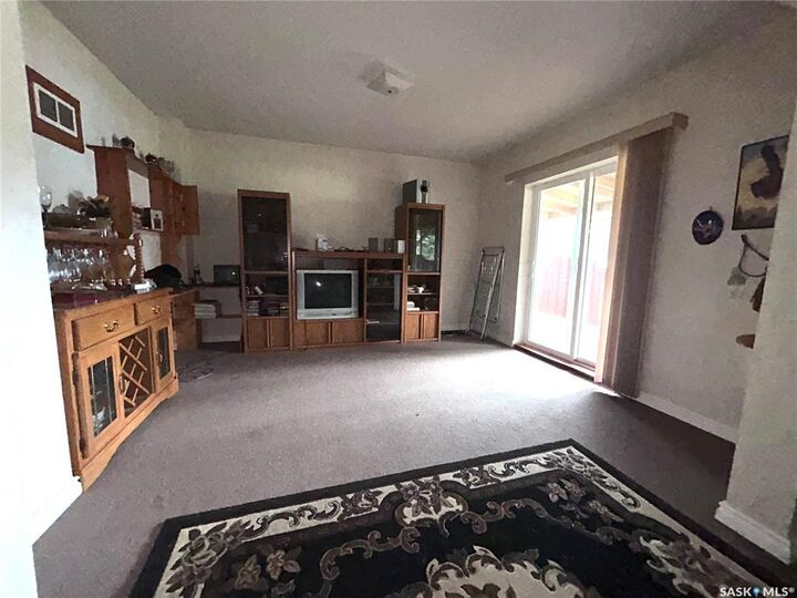 Property Photo:  404 Stella Street  SK S0G 5L0 
