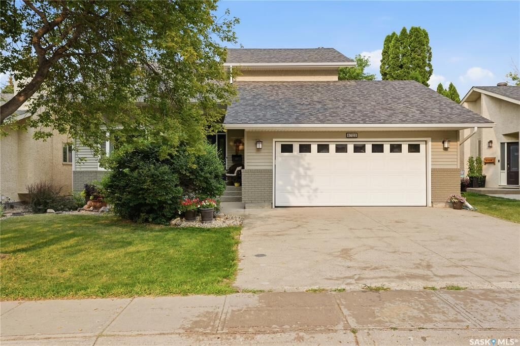 Property Photo: 6723 Maple Ridge Drive SK S4X 3Y8