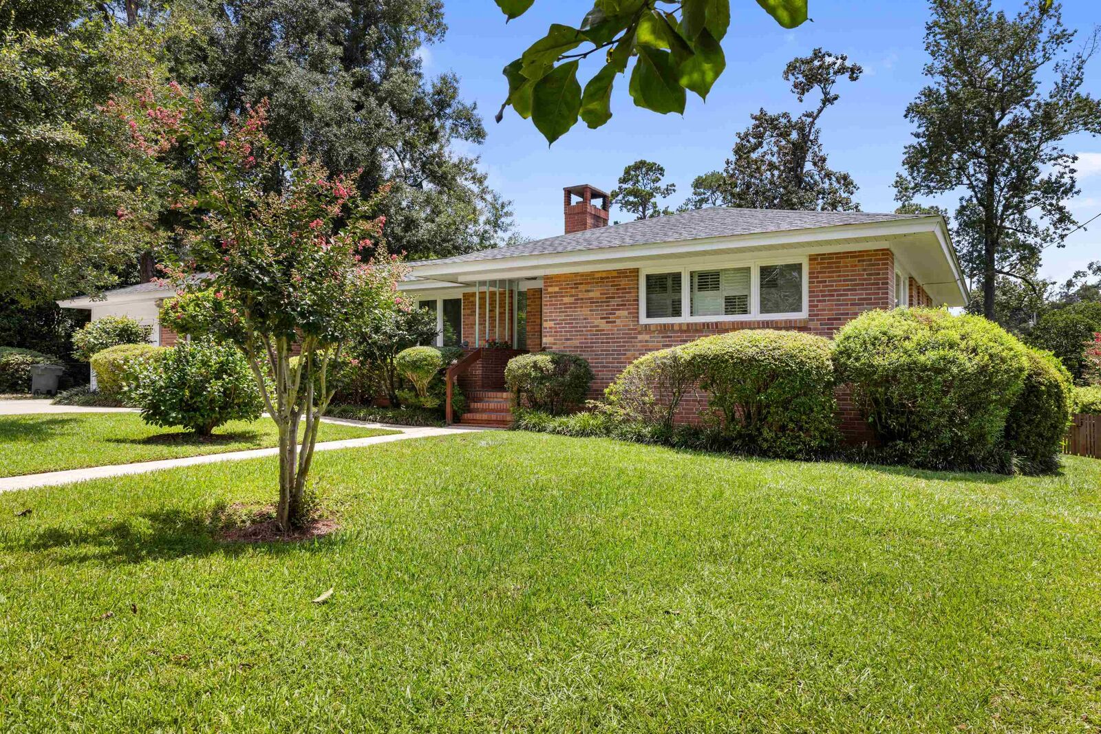 Property Photo:  1125 Azalea Drive  FL 32301 