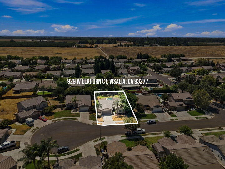 Property Photo:  929 W Elkhorn Court  CA 93277 