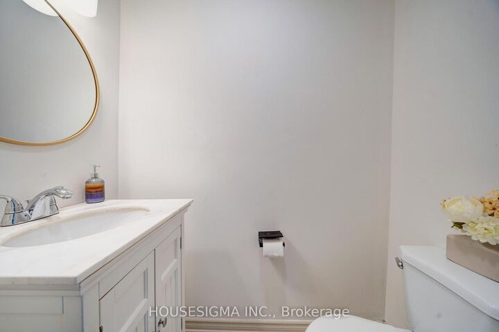 Property Photo:  40 East Street 19  ON L0E 1R0 
