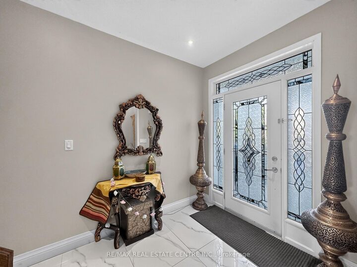 Property Photo:  266 Fennamore Terrace  ON L9T 0Y3 