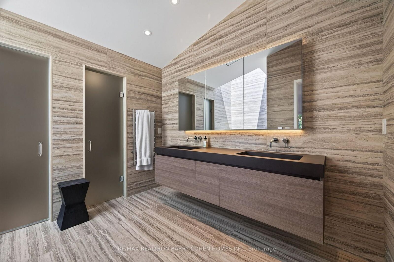 Property Photo: 6 Denmark Crescent ON M2R 1J4