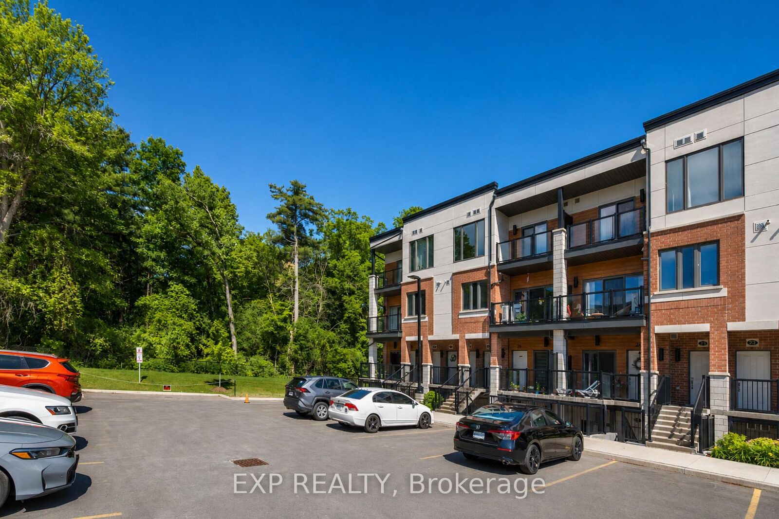 Property Photo:  25 Isherwood Avenue 23  ON N1R 0E2 