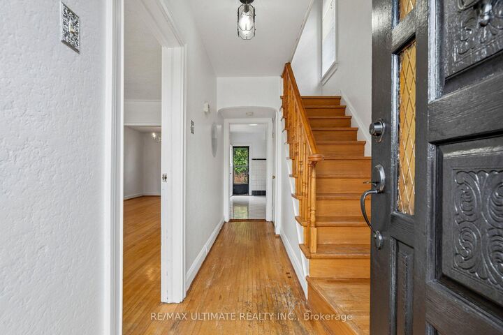 Property Photo: 463 Oakwood Avenue ON M6E 2W4