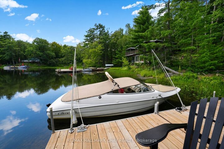 Property Photo: 1283 Lions Head Road ON P0E 1G0