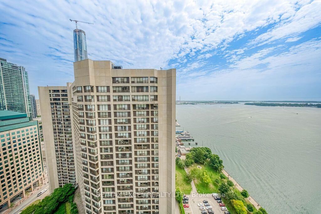 Property Photo: 65 Harbour Square 3403 ON M5J 2L4