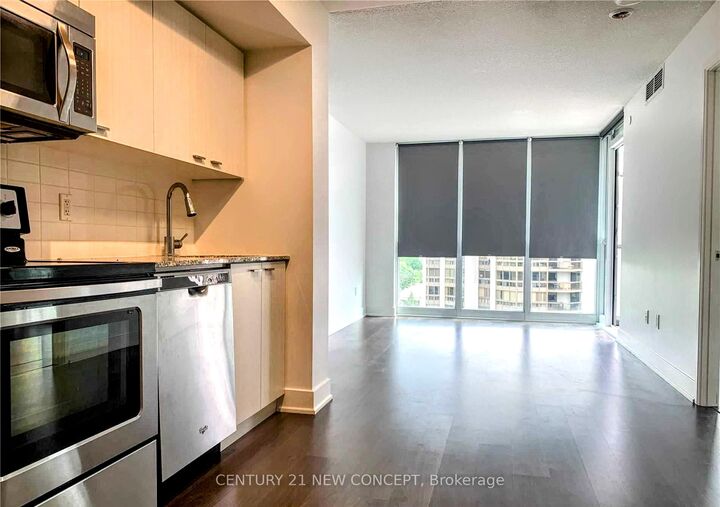 Photo de la propriété: 88 Sheppard Avenue E 1111 ON M2N 0G9