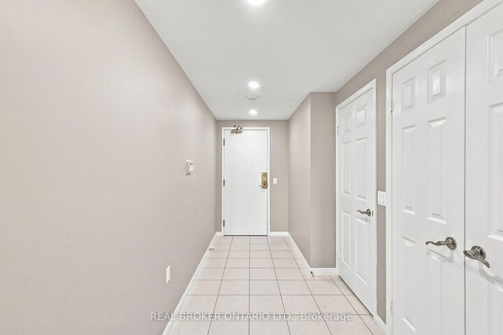 Property Photo:  5001 Finch Avenue E 709  ON M1S 5J9 