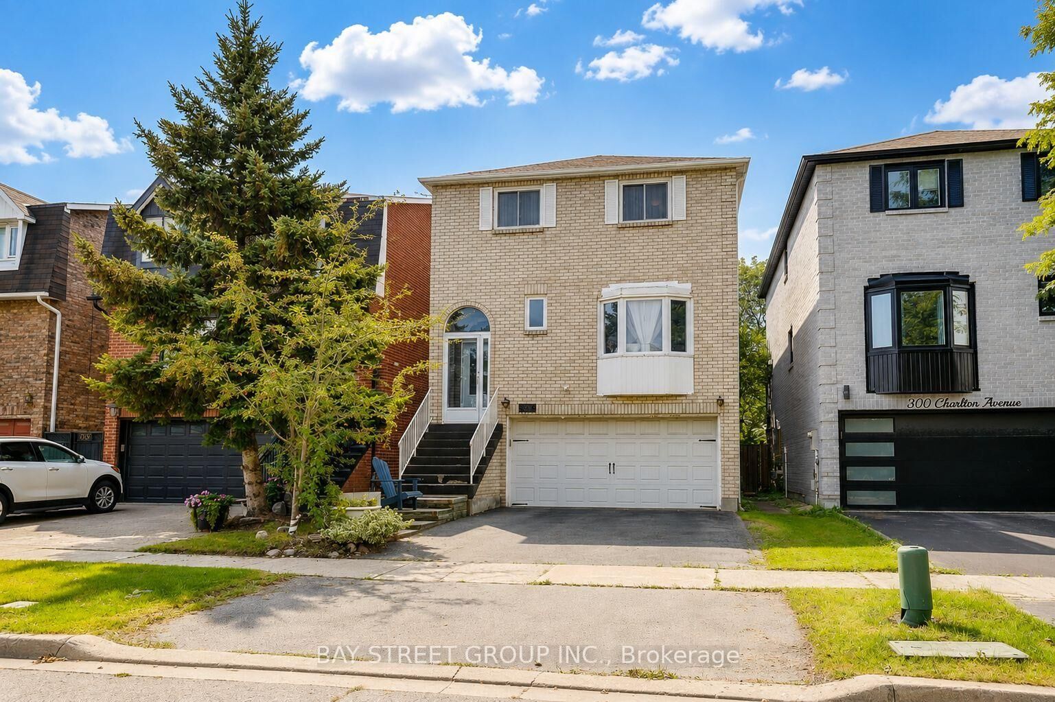 Property Photo: 304 Charlton Avenue ON L4J 6H4