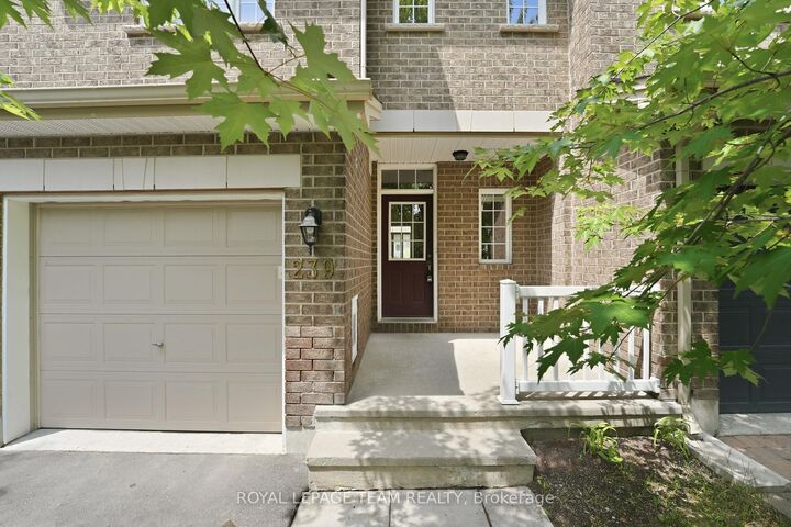 Property Photo: 239 Tandalee Crescent ON K2M 0A2