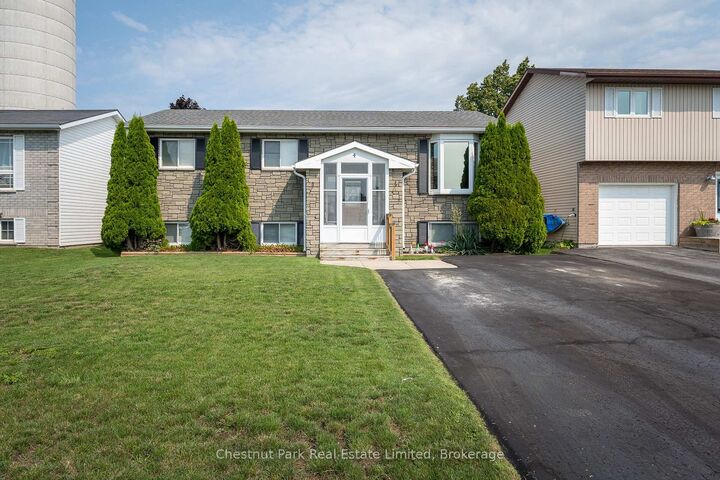 Property Photo: 4 First Avenue ON K0K 3L0
