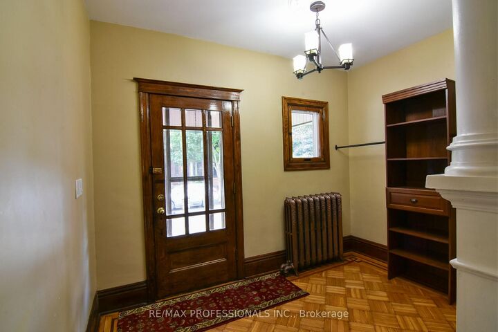Property Photo: 49 Spadina Avenue ON L8M 2X2