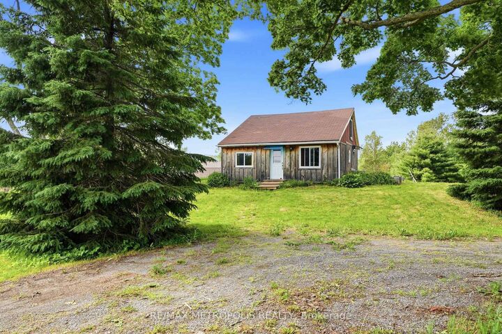 Property Photo: 532 Mitchell Road ON K0K 3K0