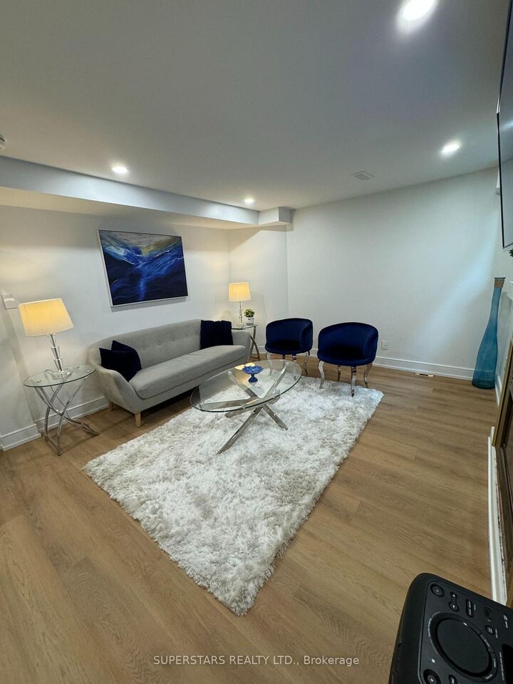 Property Photo:  110 Colony Trail Boulevard  ON L9N 1E4 