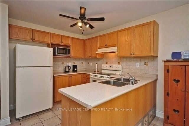 Property Photo: 612 Caldwell Crescent ON L9T 0H4