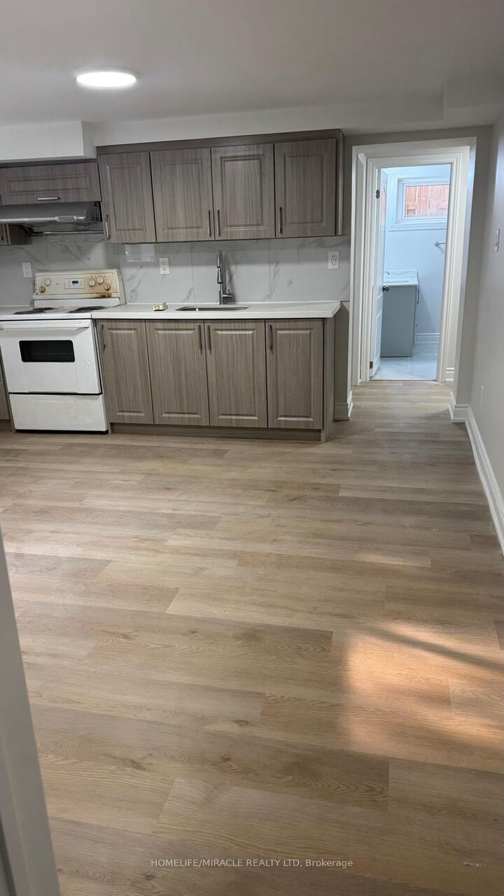 Property Photo: 6 Kitson Drive ON M1M 3C8