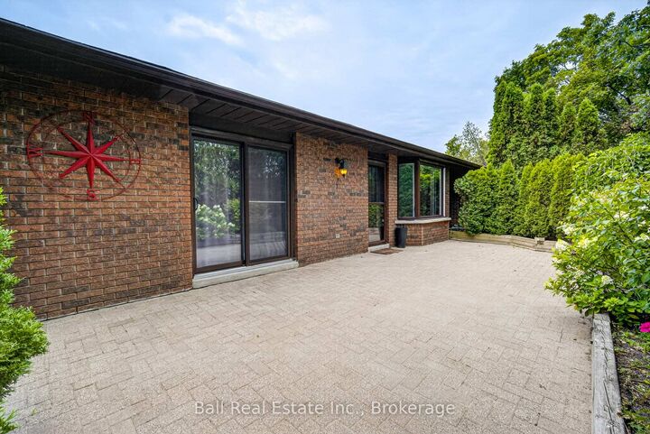 Property Photo: 200 East Street S 502 ON K0M 1A0