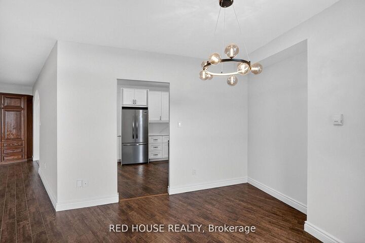 Property Photo: 5250 Lakeshore Road 809 ON L7L 5L2