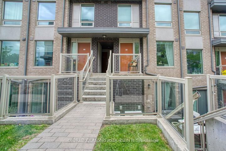 7 Applewood Lane E 221 — photo 1