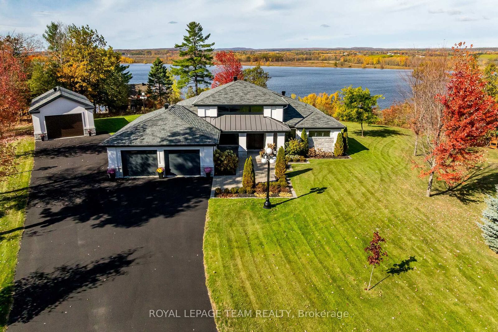 Property Photo: 153 Adrien Street ON K4K 1K7