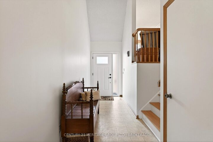 Property Photo:  23 Old Oak Road  ON K7M 7C3 