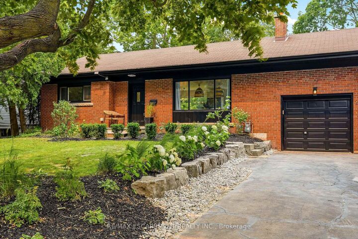 271 Linden Avenue — photo 1