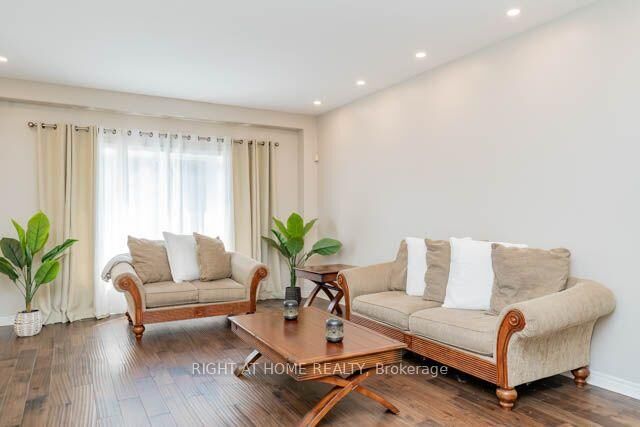 Property Photo: 95 Hemlock Way ON L3M 0A9