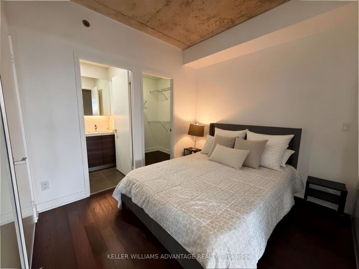 Property Photo: 20 Minowan Miikan Lane 610 ON M6J 0E5