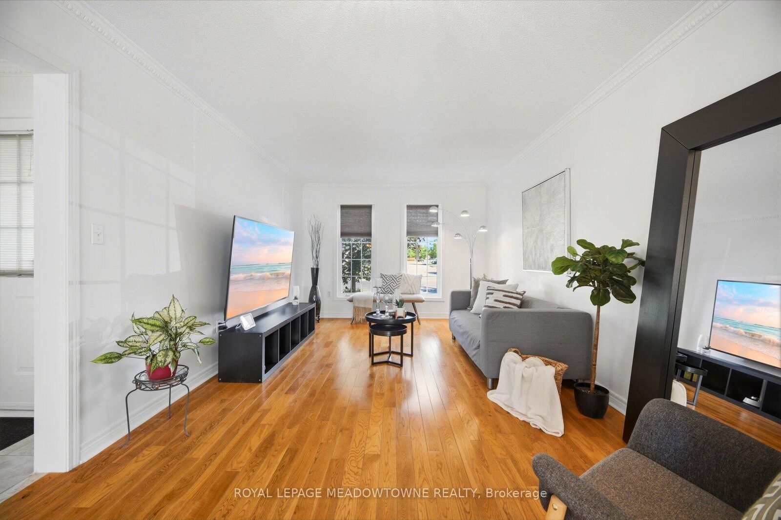 Property Photo: 62 Sugarhill Drive ON L7A 3N2