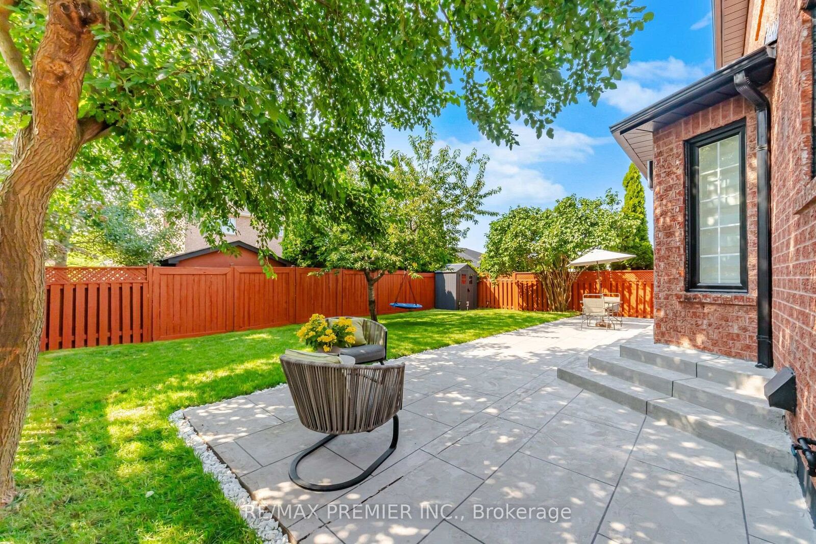 Property Photo: 95 Hudson Drive ON L6A 1X4