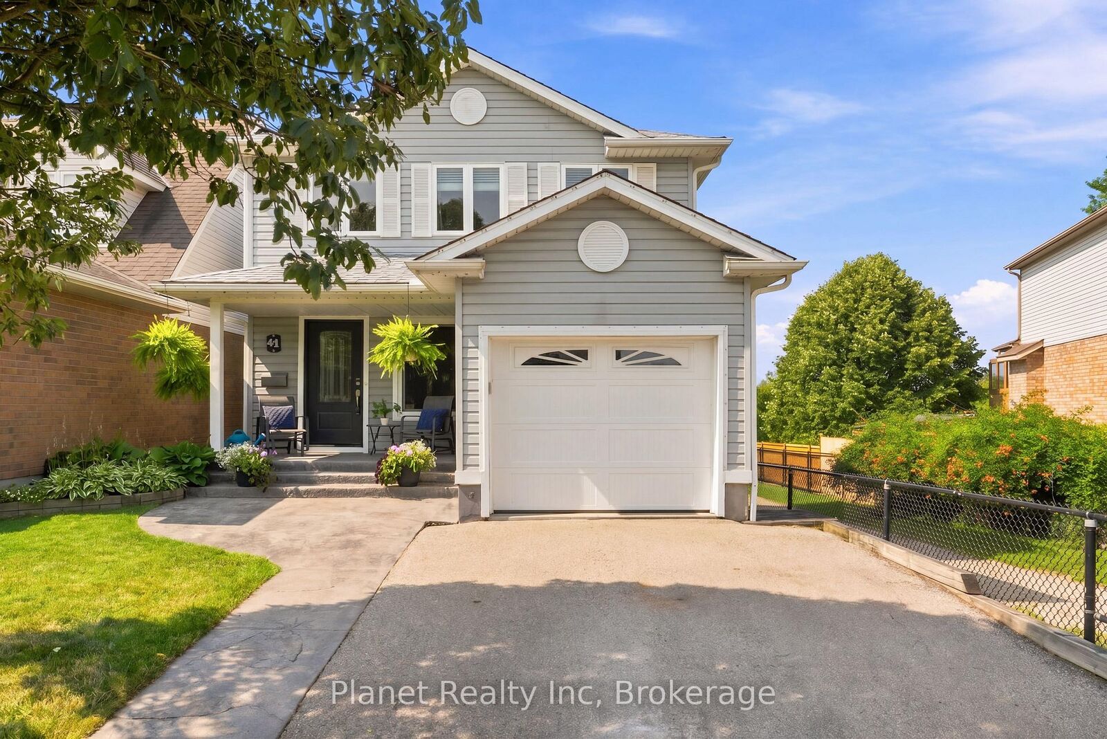 Property Photo: 41 Boulder Crescent ON N1G 5A2