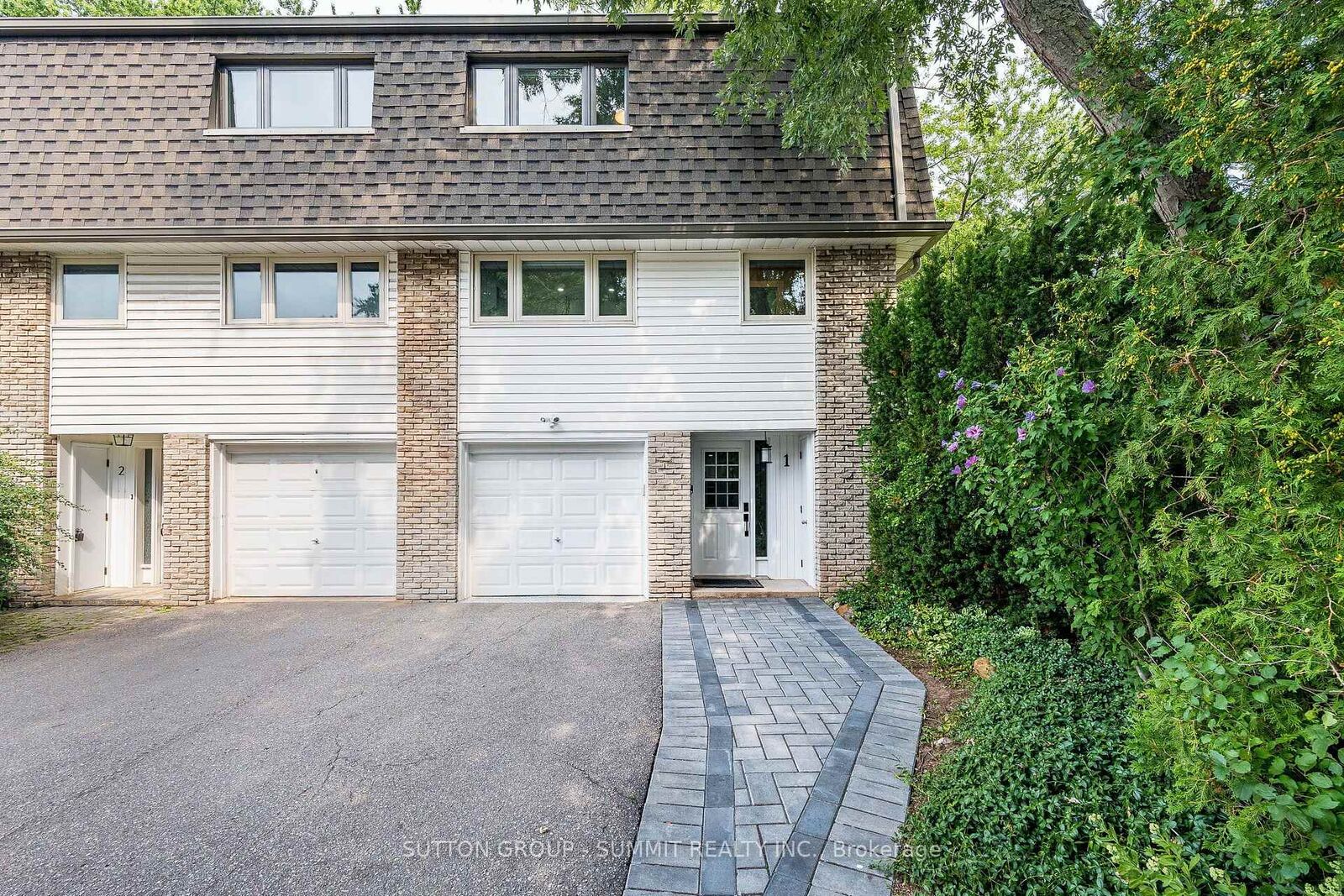 Property Photo: 1270 Gainsborough Drive 1 ON L6H 2L2